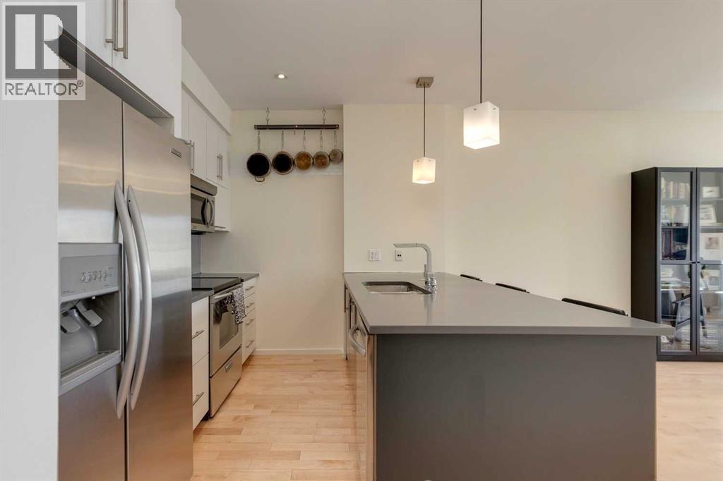 Single Family House for Sale in   Meredith Road NE Crescent Heights Calgary 