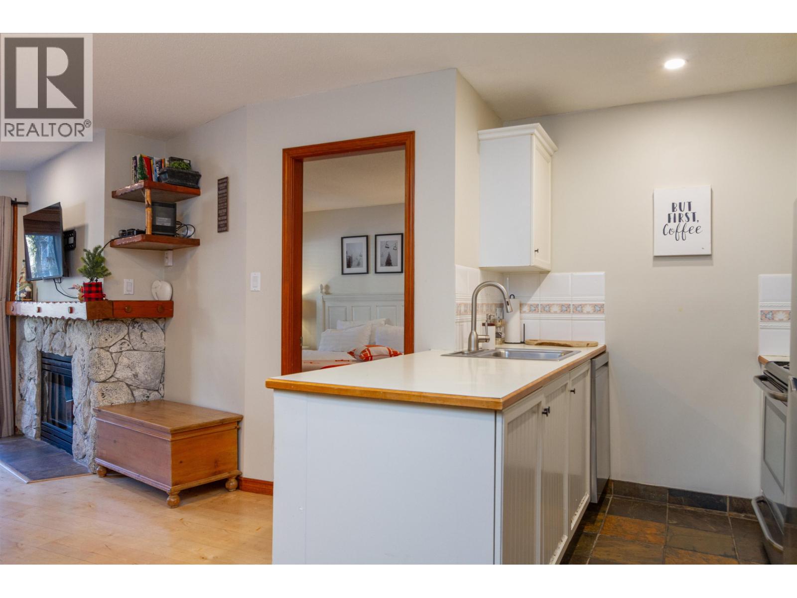 107 4800 SPEARHEAD DRIVE, Whistler