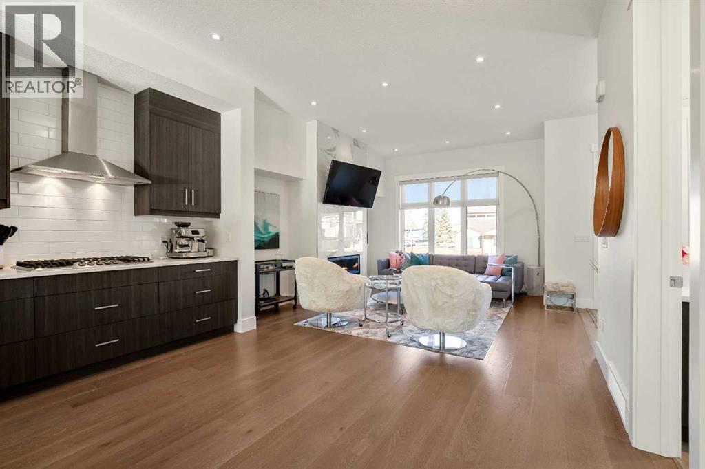 Single Family House for Sale in   Avenue NE Tuxedo Park Calgary 