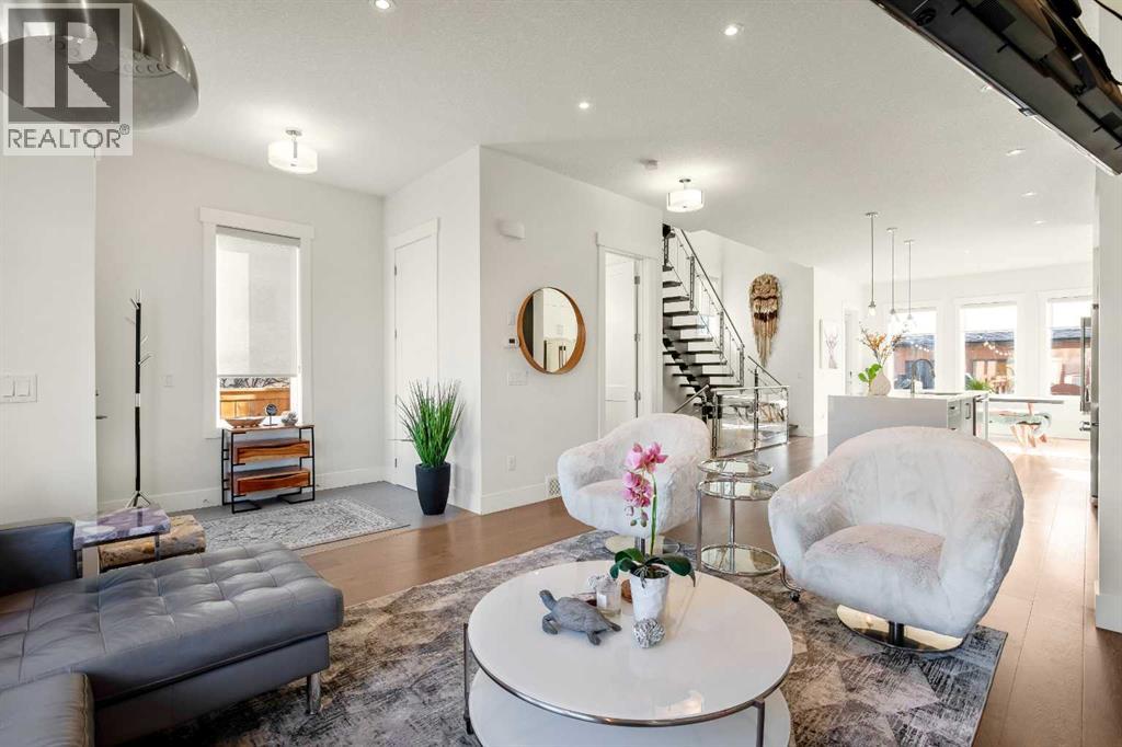 Single Family House for Sale in   Avenue NE Tuxedo Park Calgary 