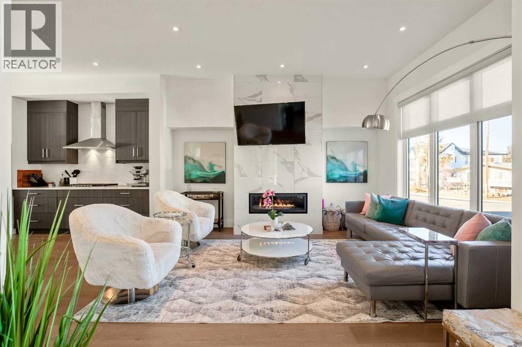 Single Family House for Sale in   Avenue NE Tuxedo Park Calgary 