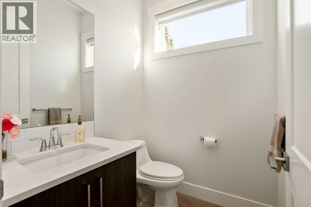 Single Family House for Sale in   Avenue NE Tuxedo Park Calgary 