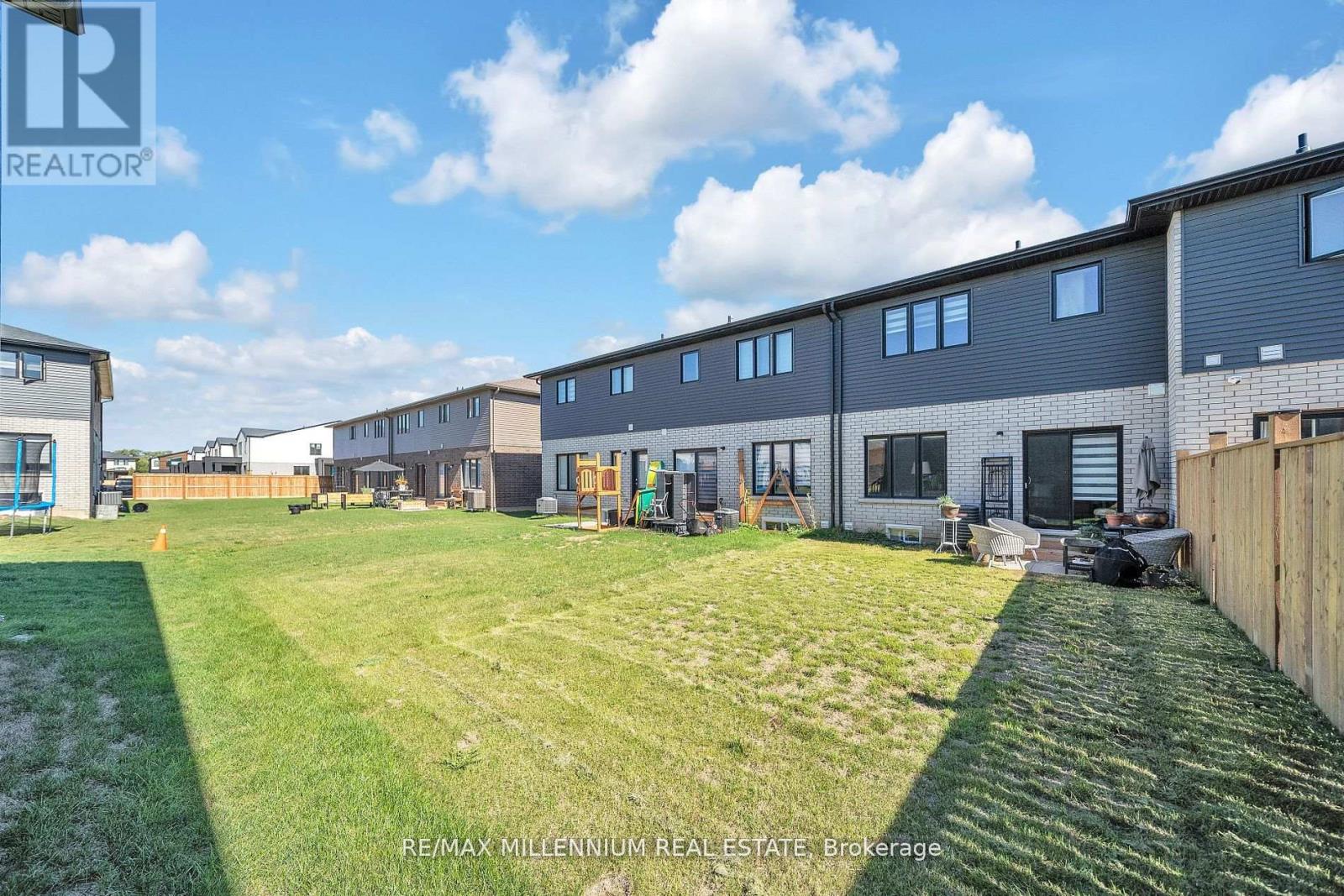 172 KLAGER AVENUE - 7