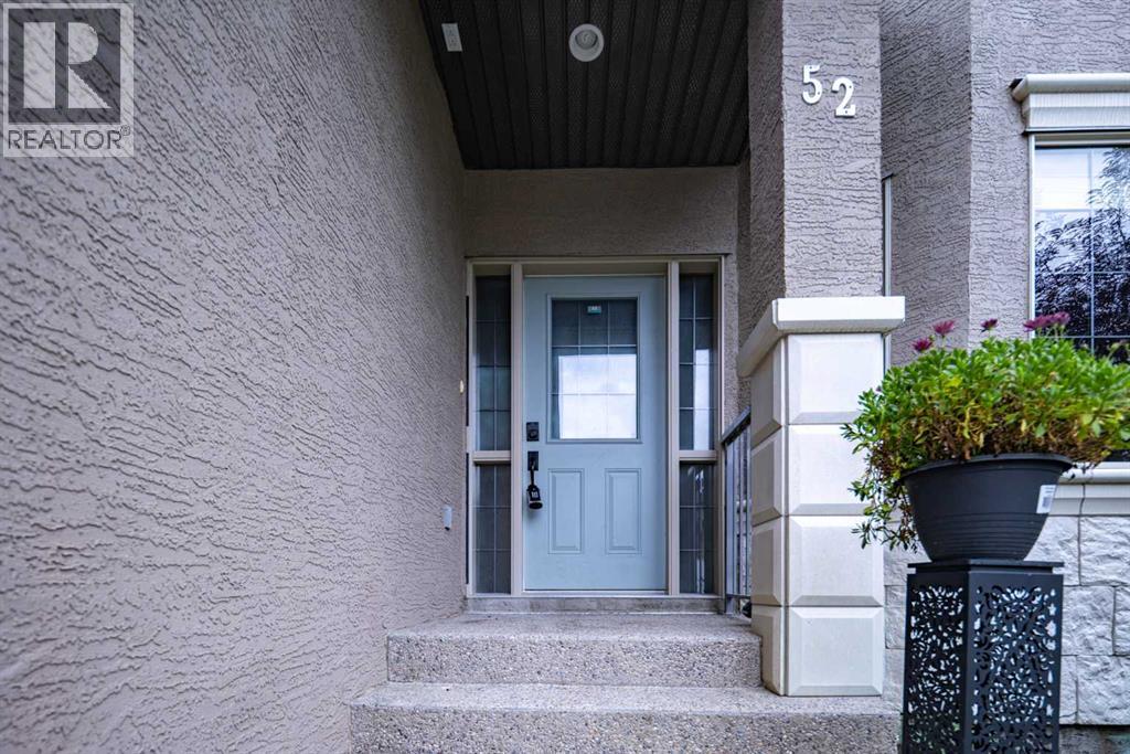 Single Family House for Sale in  Elmont Green SW Springbank Hill Calgary 