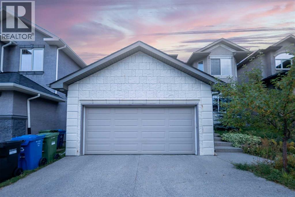 Single Family House for Sale in  Elmont Green SW Springbank Hill Calgary 
