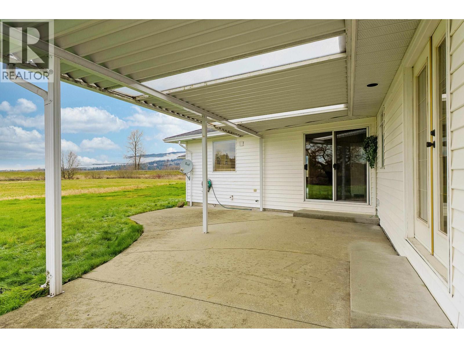 15145 HARRIS ROAD, Pitt Meadows