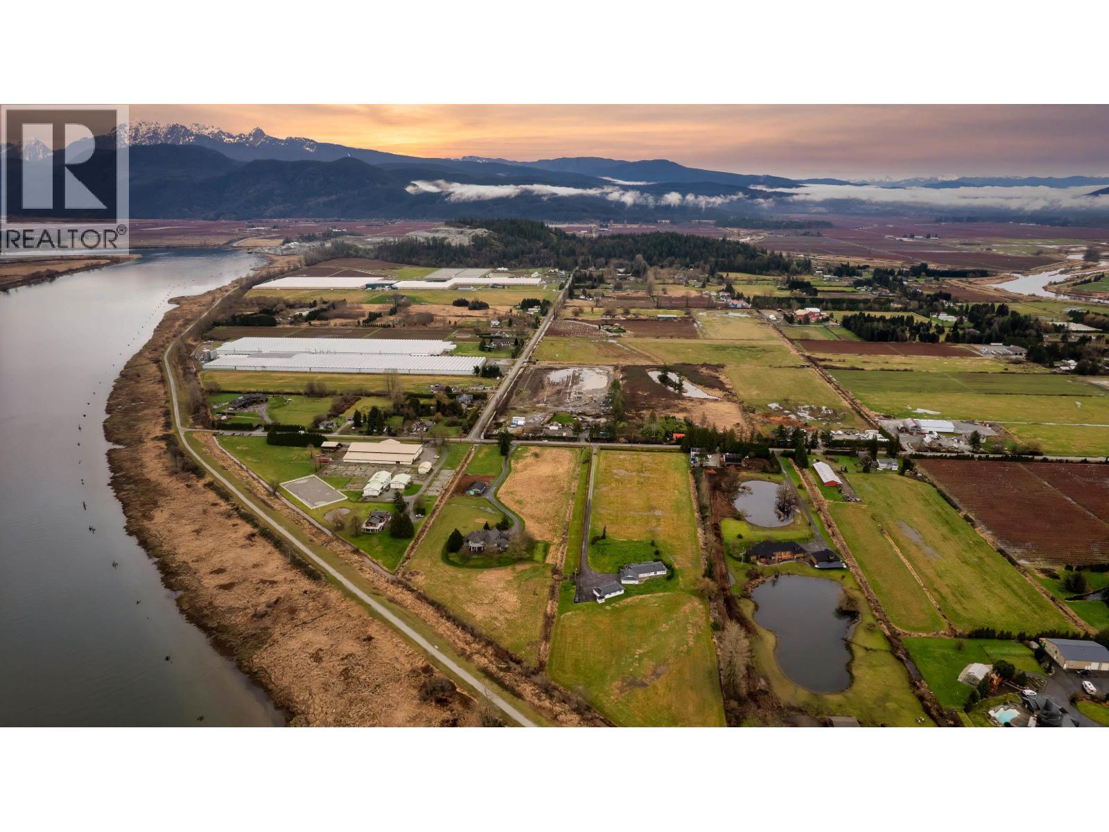 15145 HARRIS ROAD, Pitt Meadows