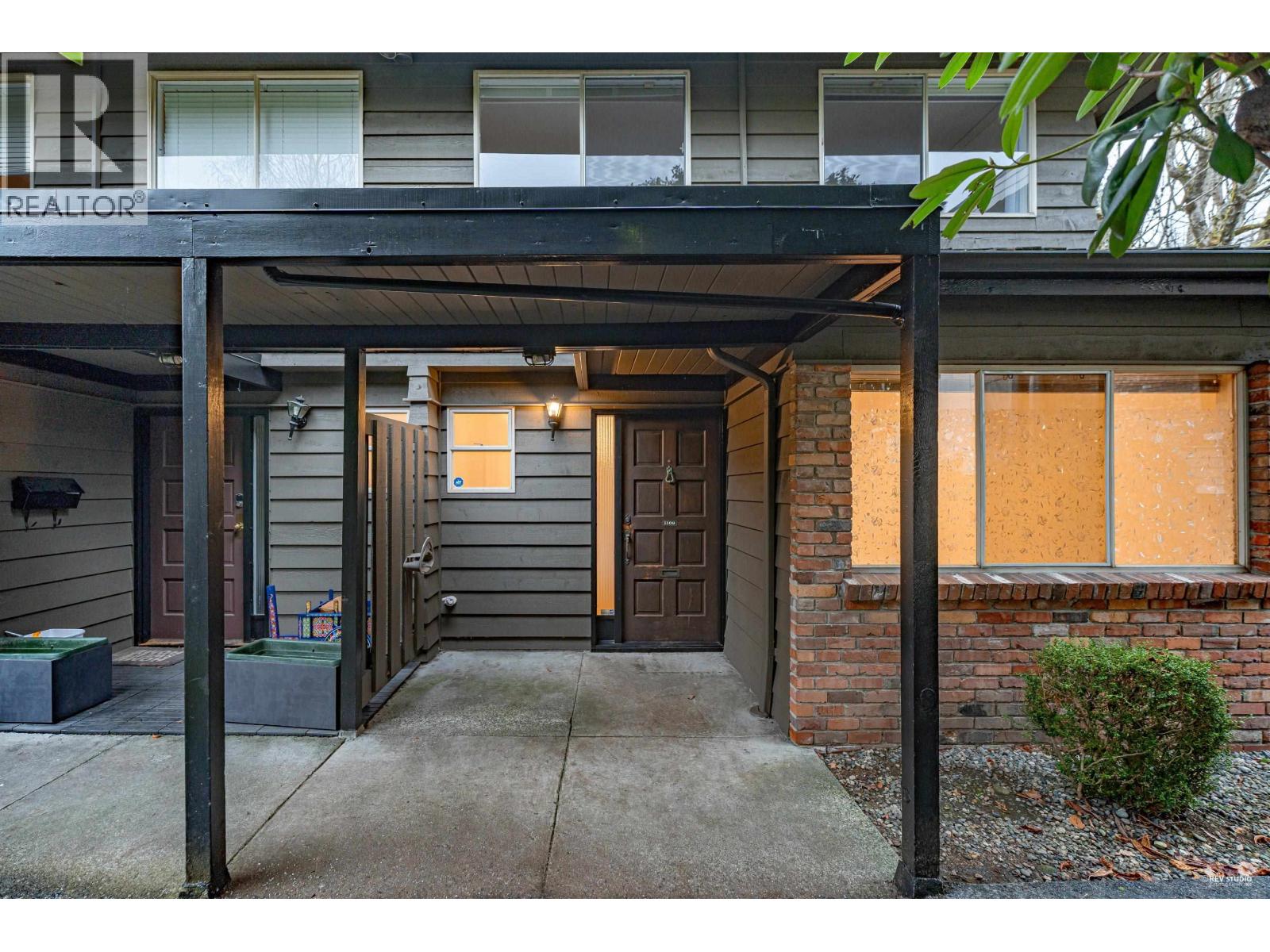 1109 235 KEITH ROAD, West Vancouver