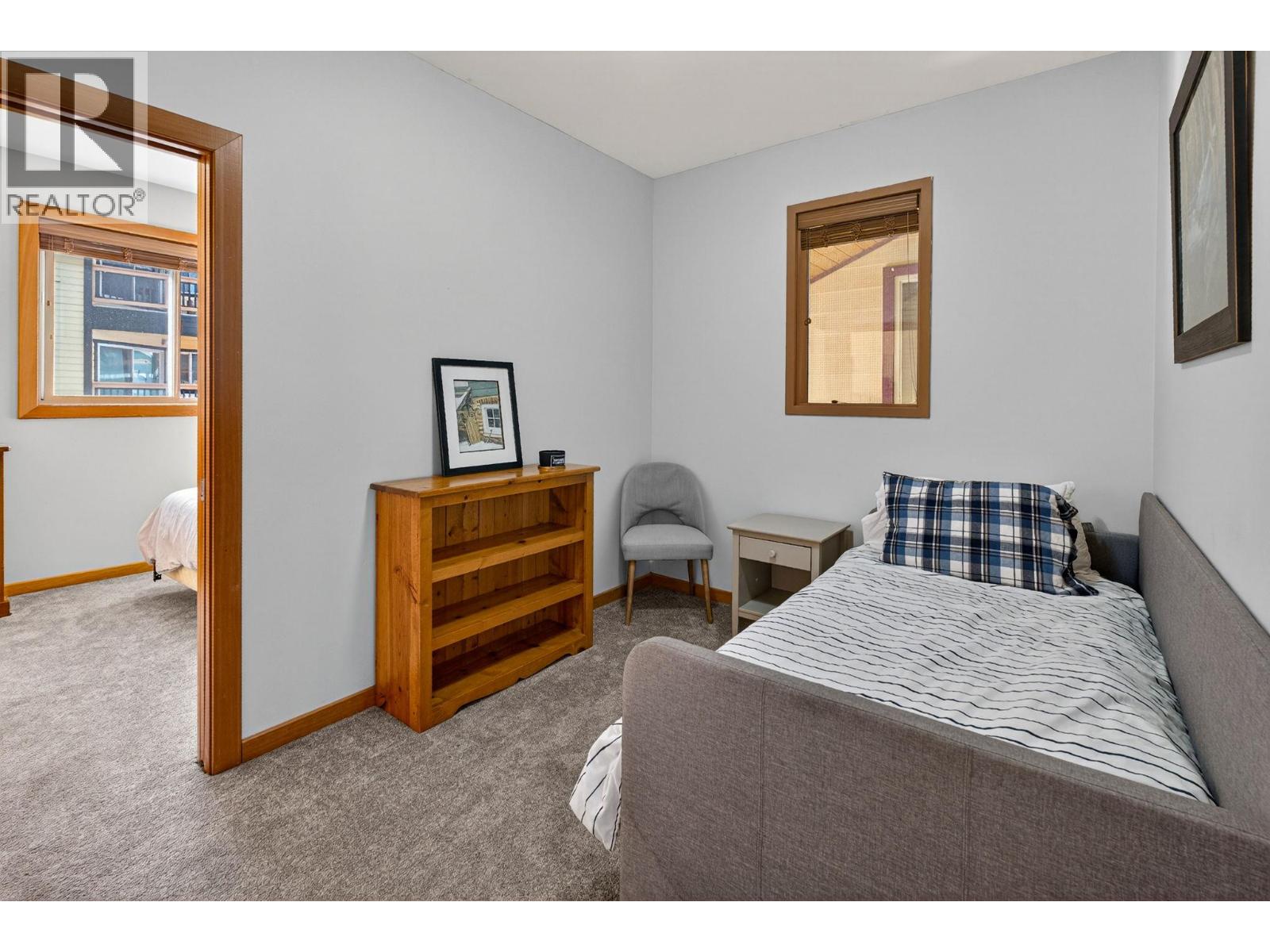 360 Strayhorse Road Unit# 19, Apex Mountain