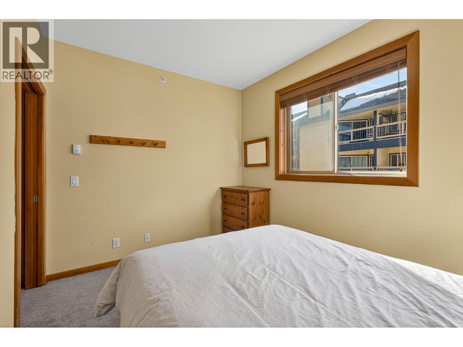 360 Strayhorse Road Unit# 19, Apex Mountain