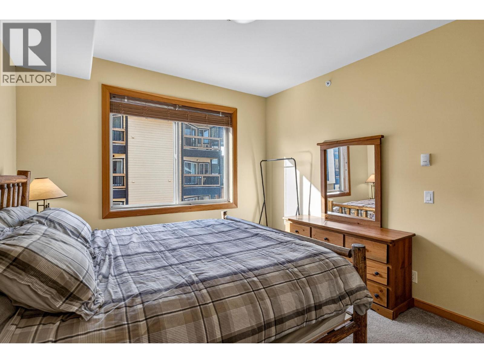 360 Strayhorse Road Unit# 19, Apex Mountain