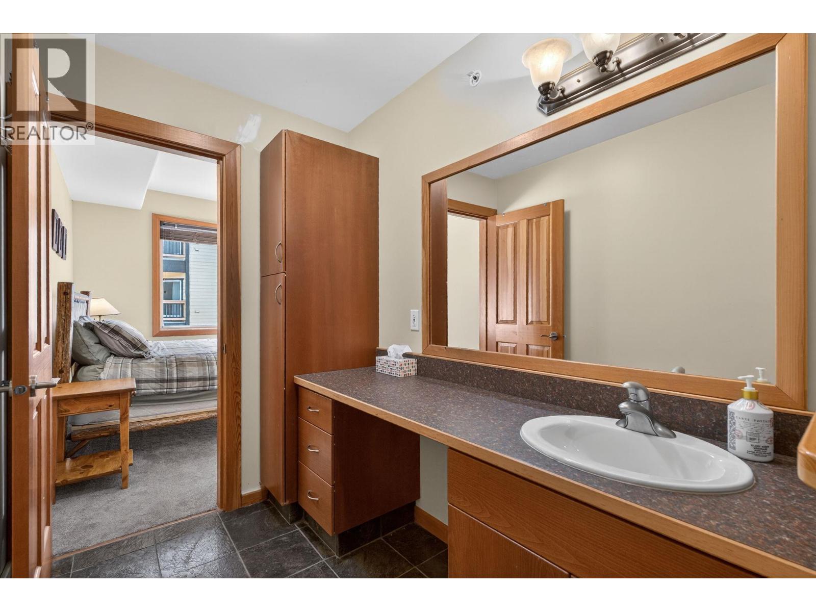 360 Strayhorse Road Unit# 19, Apex Mountain