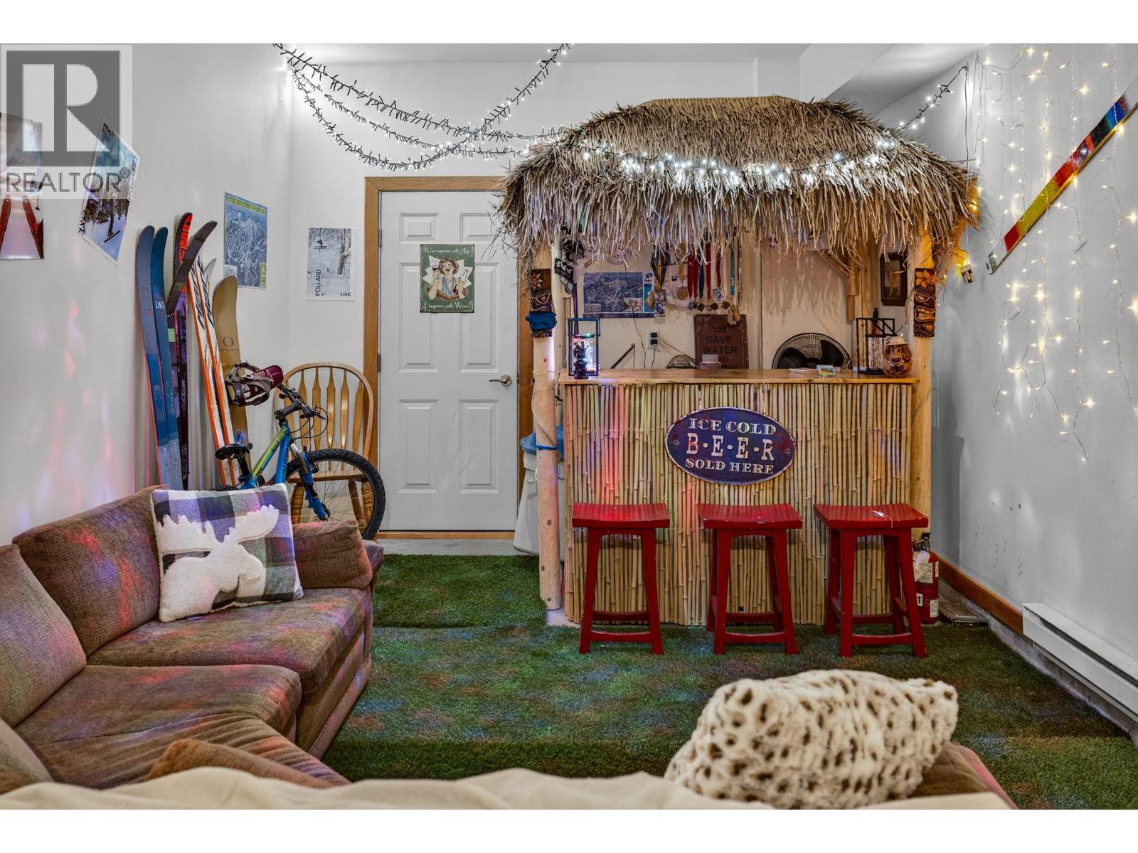 360 Strayhorse Road Unit# 19, Apex Mountain