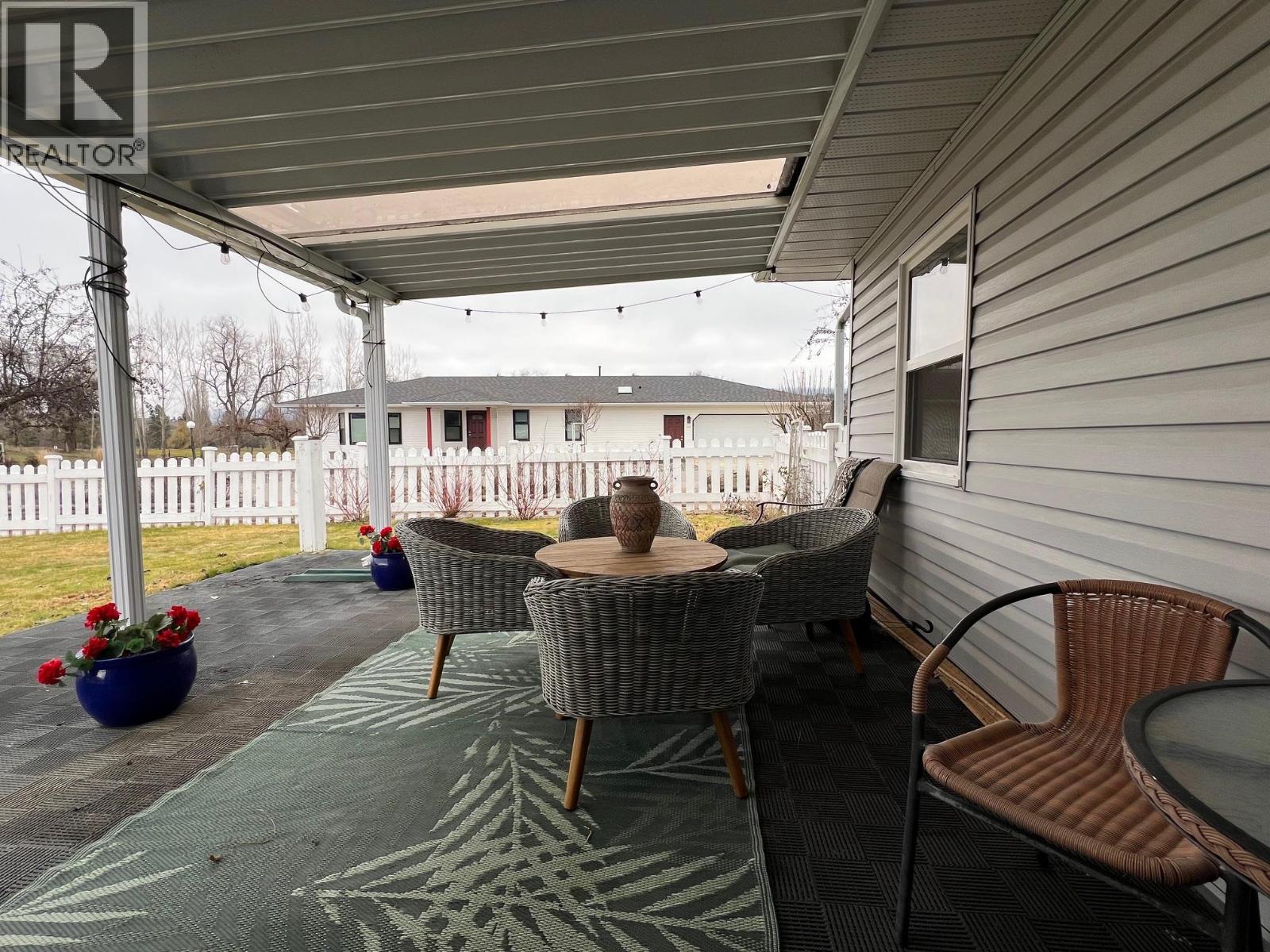  636 6th Avenue, Vernon