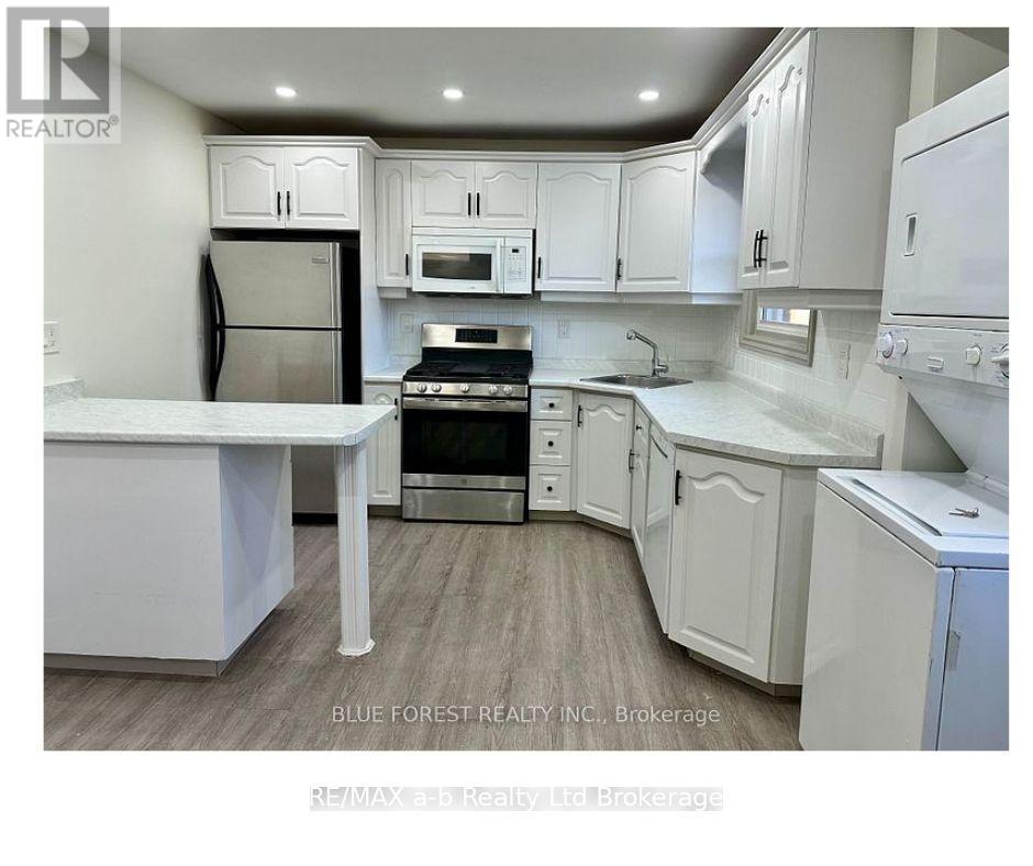 MAIN - 197 ATKINSON BOULEVARD - Photo 4 of 7, London East (East H), Ontario