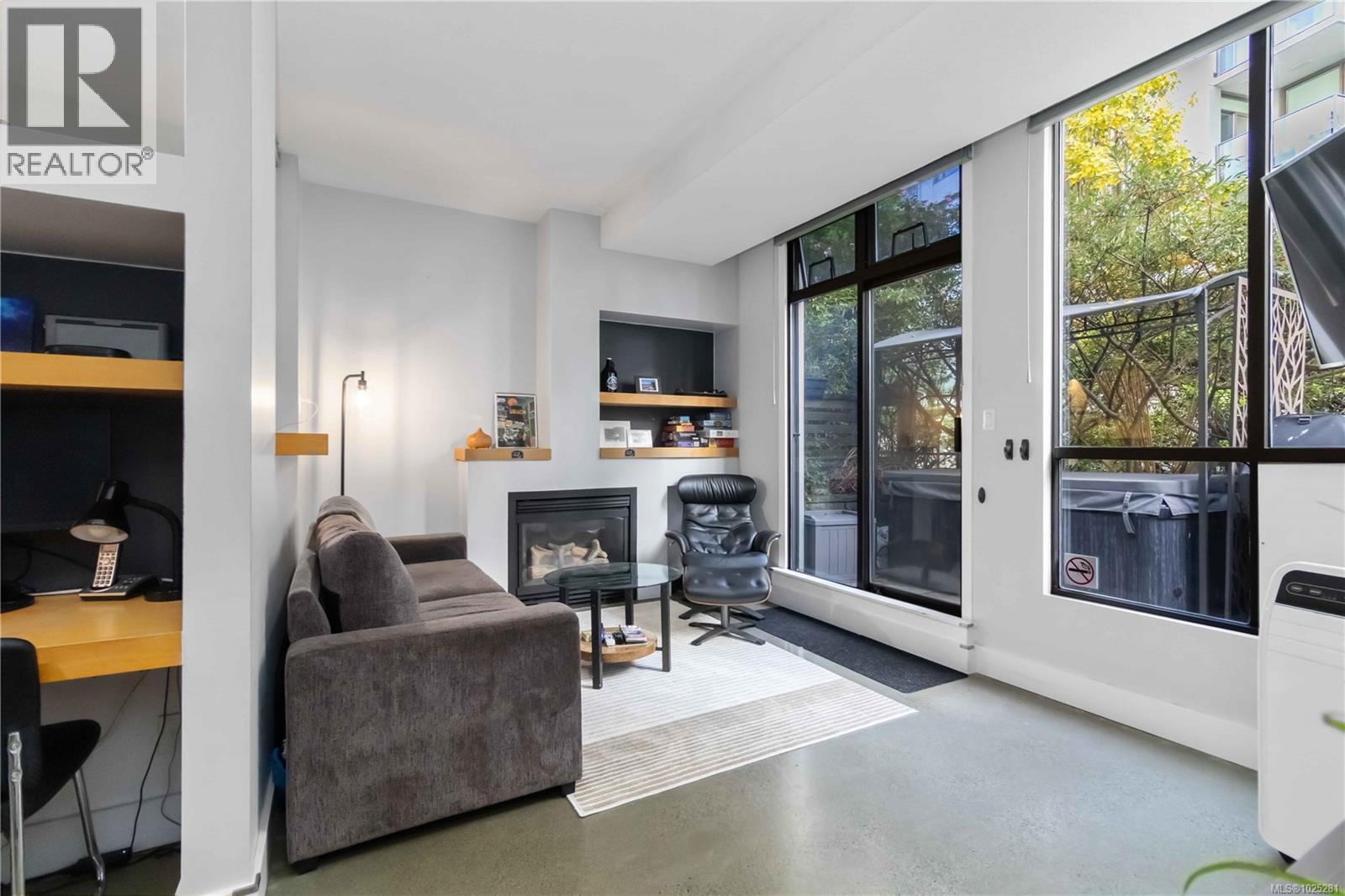 118 409 Swift Street, Victoria