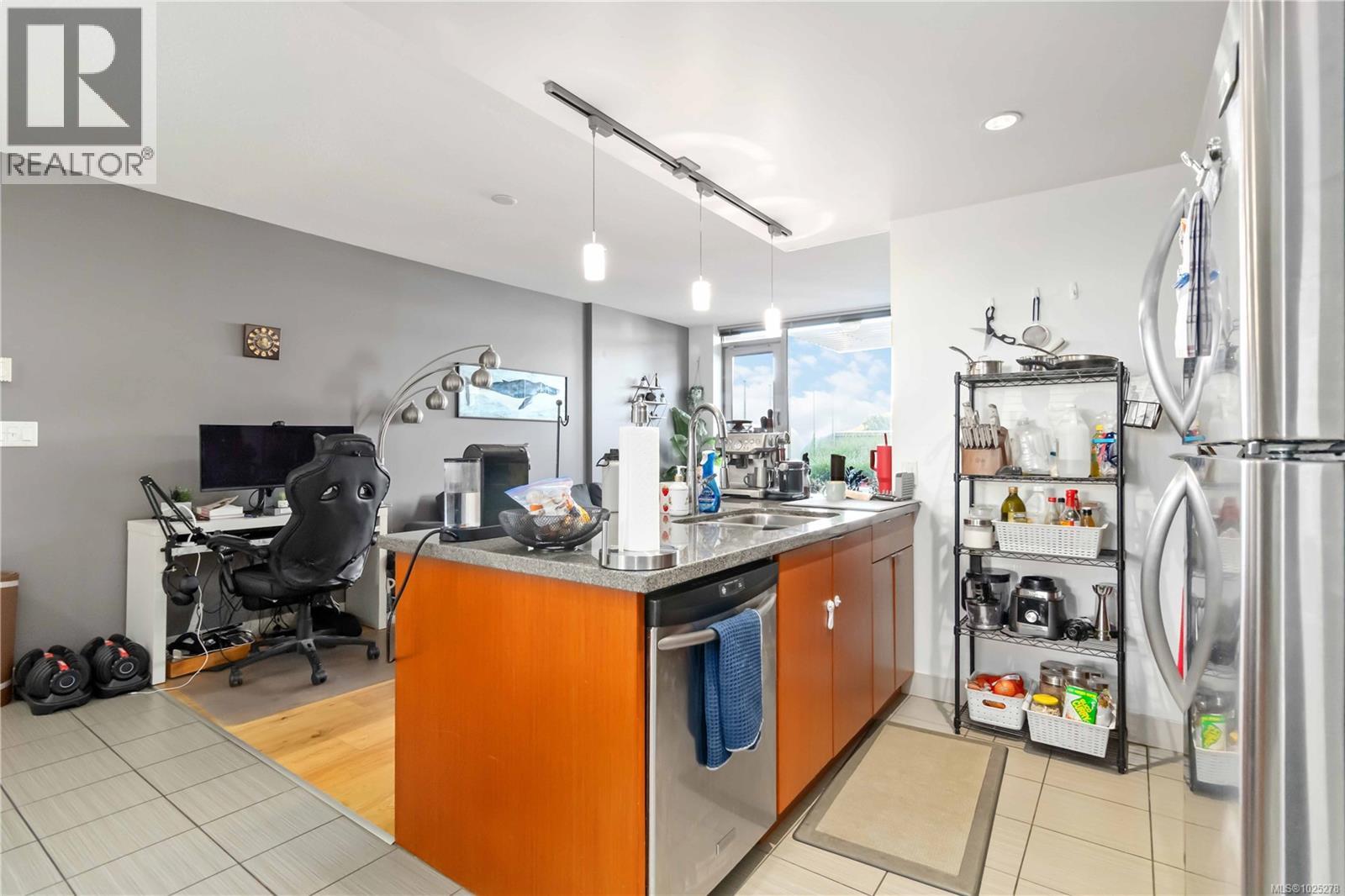 507 760 Johnson Street, Victoria