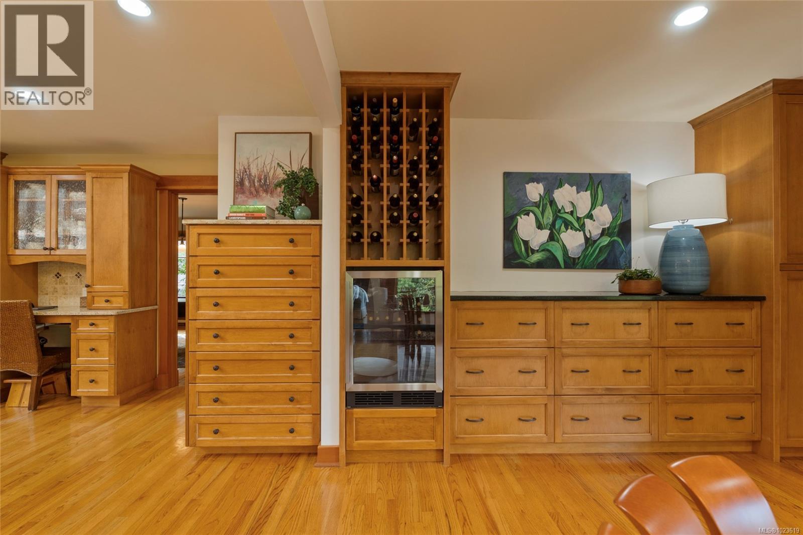 1046 Greig Ave, Central Saanich