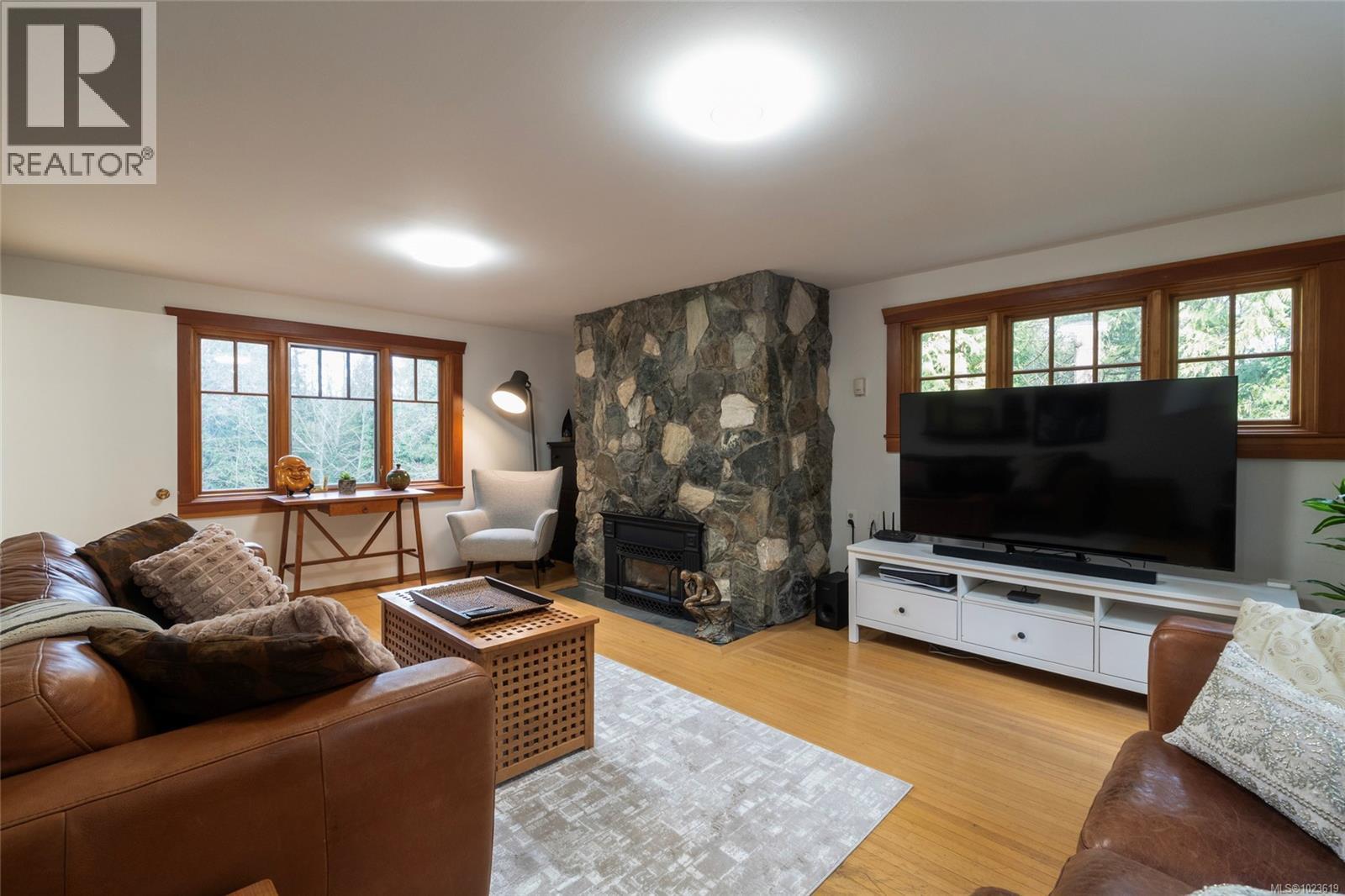 1046 Greig Ave, Central Saanich