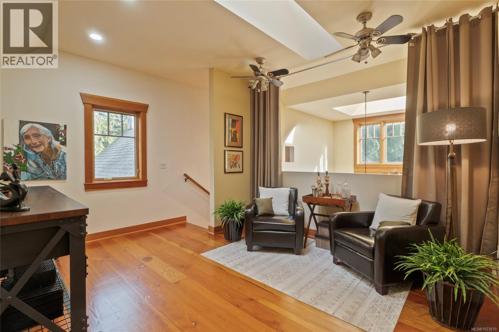 1046 Greig Ave, Central Saanich