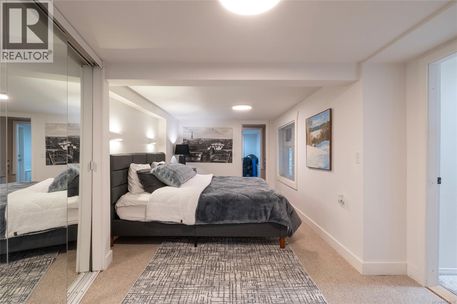 1046 Greig Ave, Central Saanich