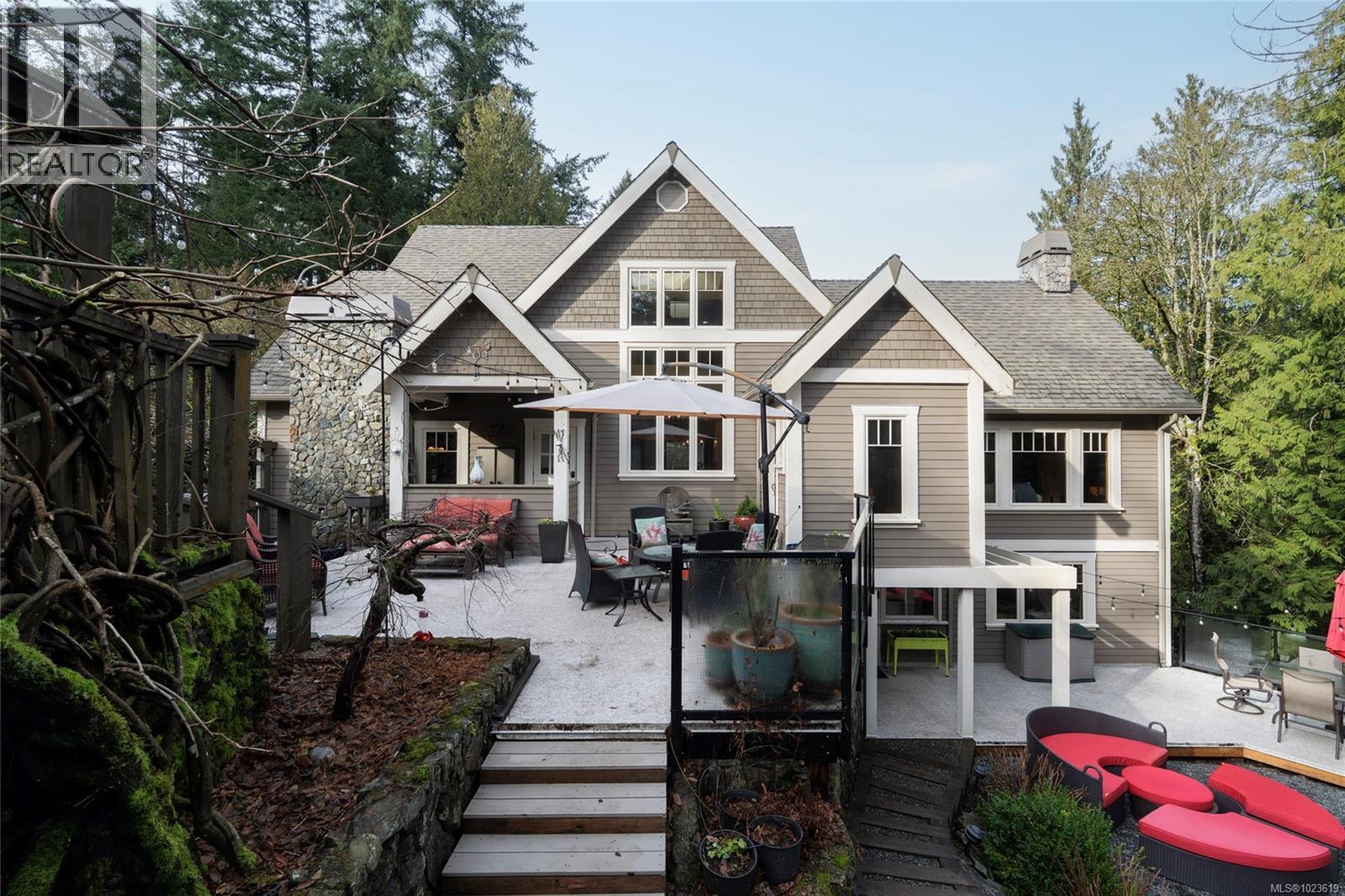 1046 Greig Ave, Central Saanich