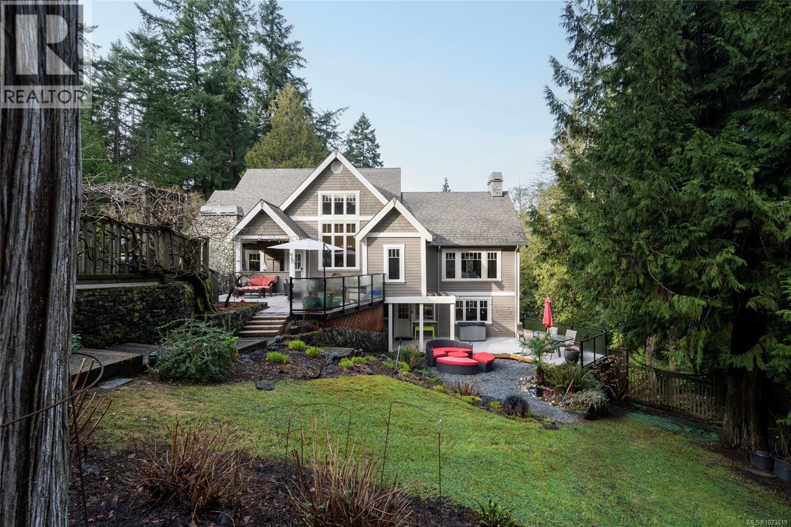 1046 Greig Ave, Central Saanich