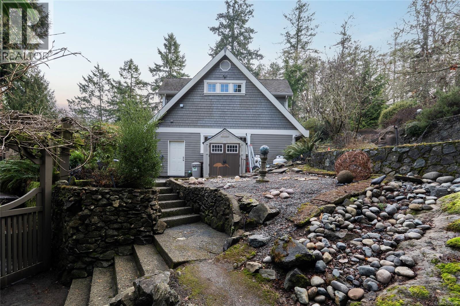 1046 Greig Ave, Central Saanich