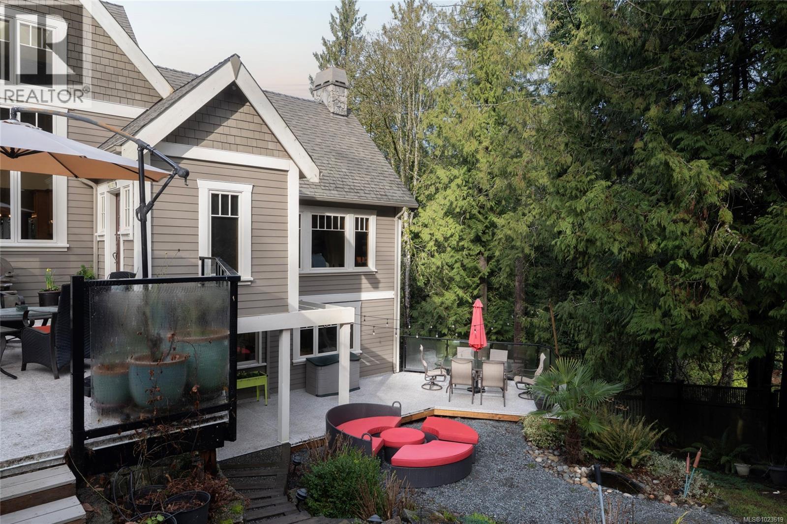 1046 Greig Ave, Central Saanich