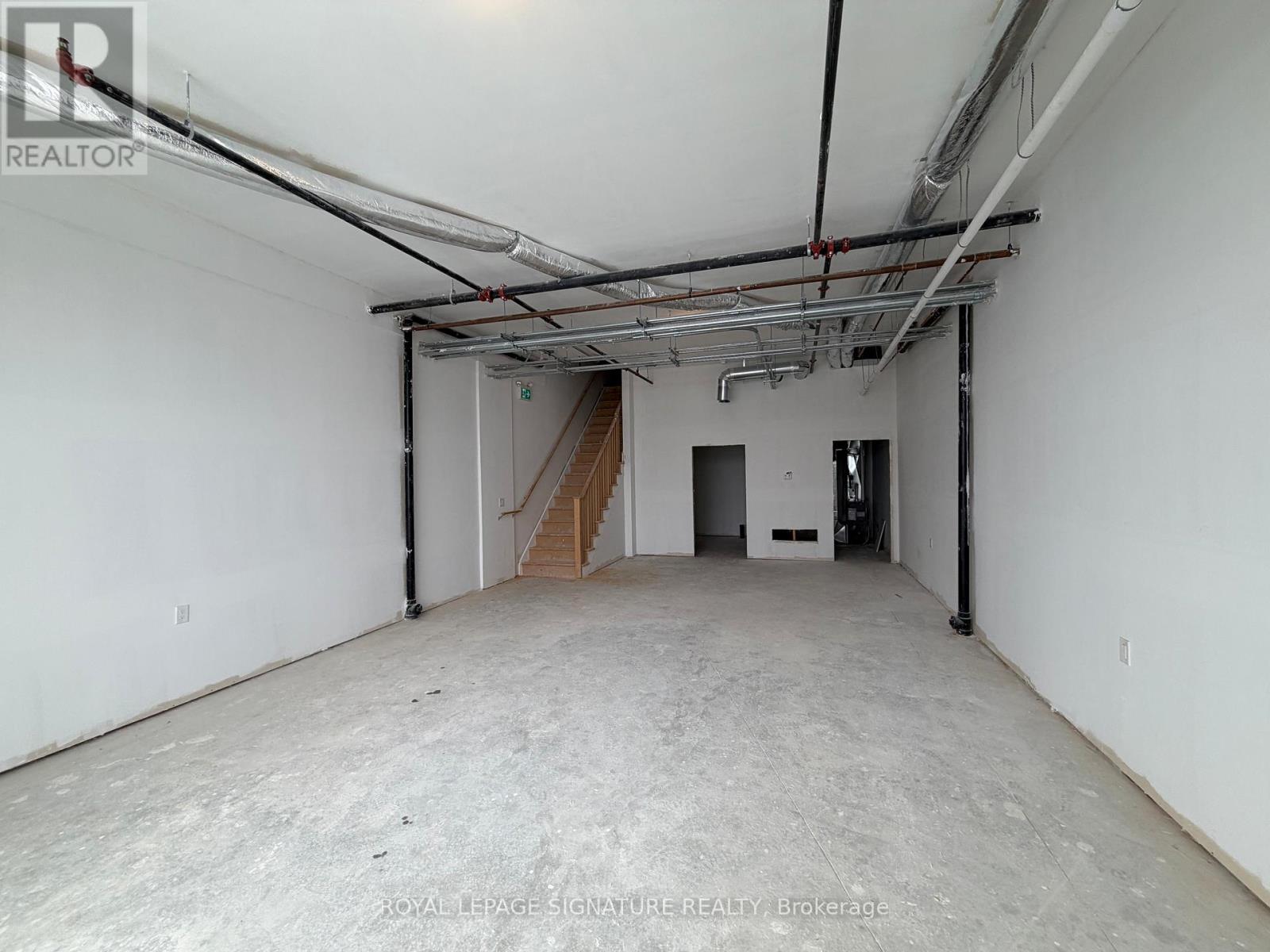 200 Dissette Unit 5 photo 3