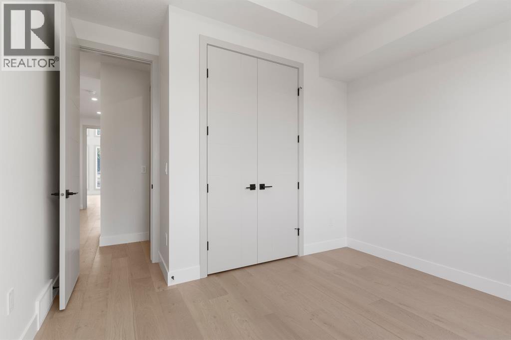 Single Family House for Sale in   Street SW Glenbrook Calgary 