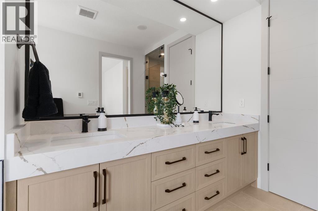 Single Family House for Sale in   Street SW Glenbrook Calgary 