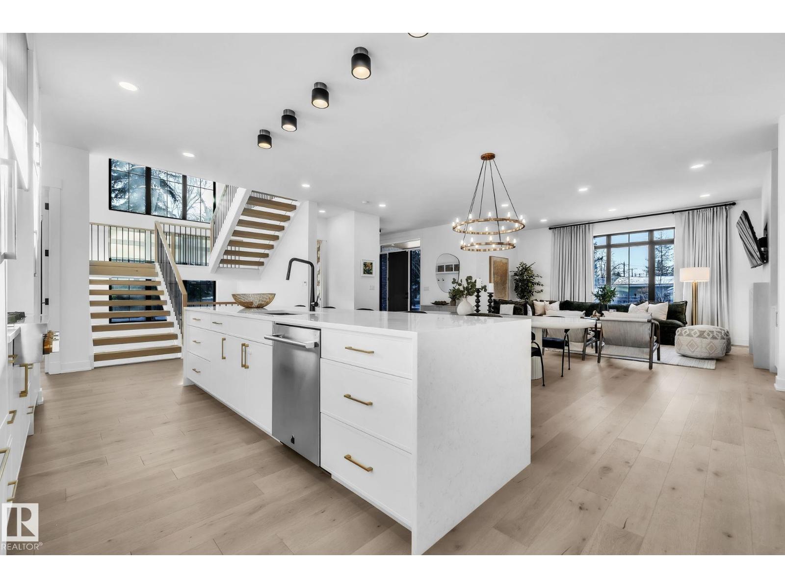 10603 140 ST NW, Edmonton