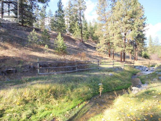 74 Fish Lake Road, Summerland