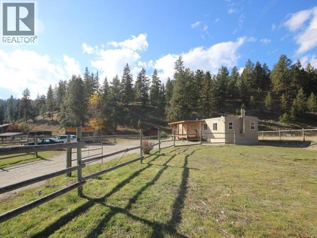 74 Fish Lake Road, Summerland