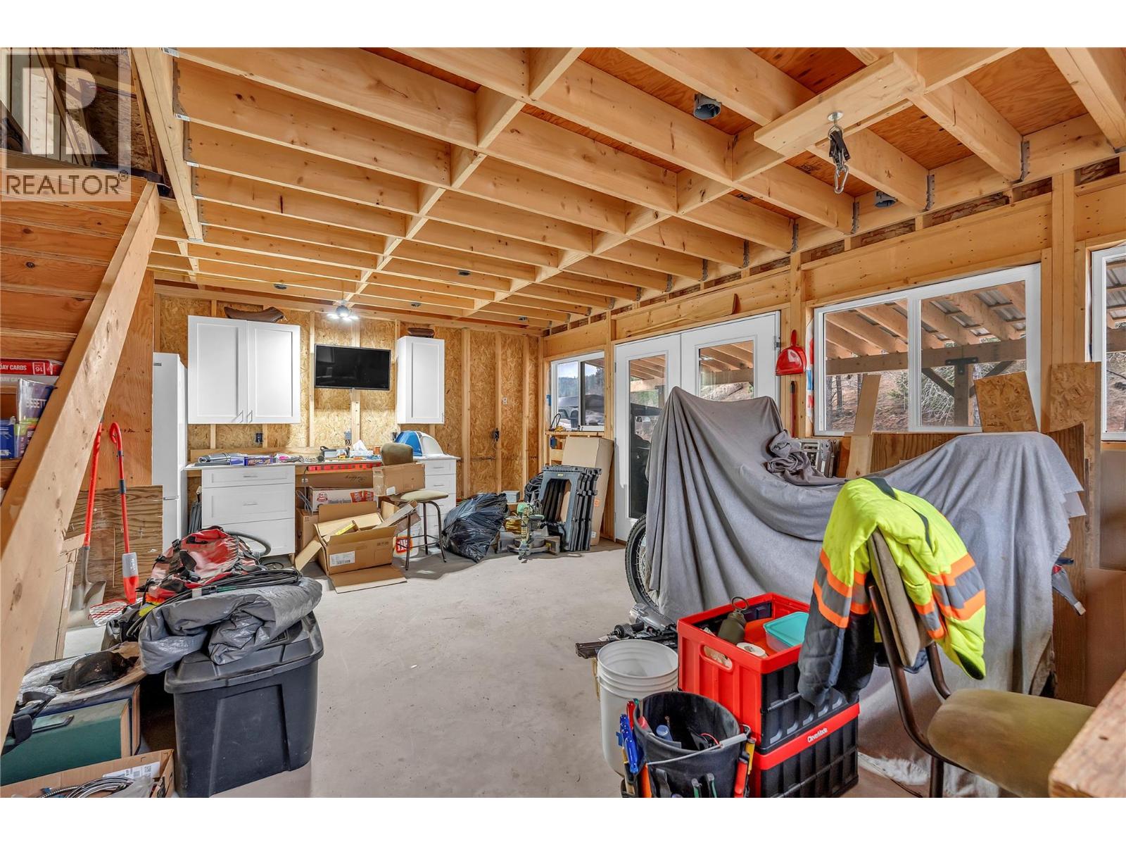 74 Fish Lake Road, Summerland