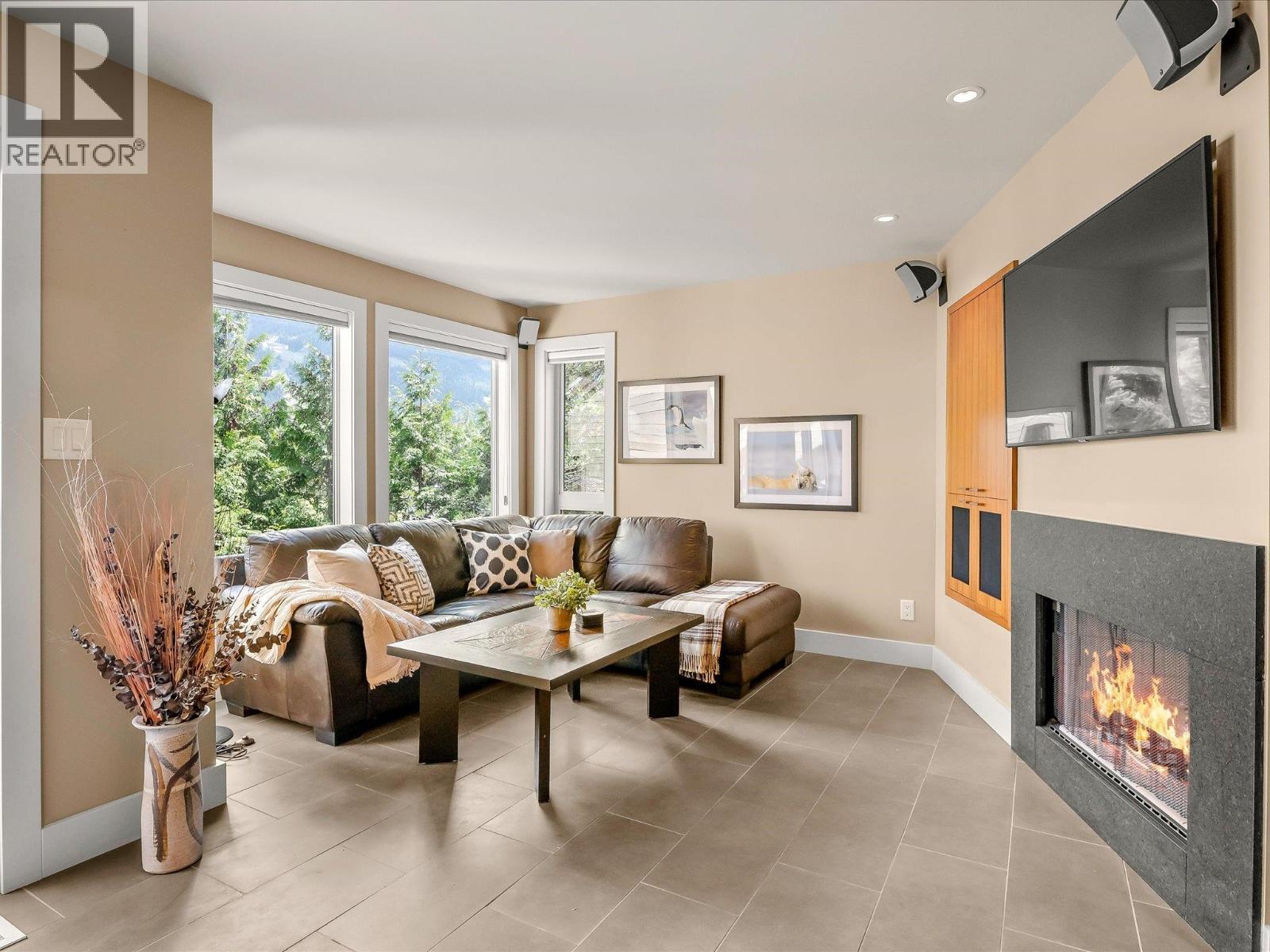 36 6125 EAGLE DRIVE, Whistler