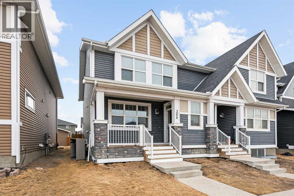 Single Family House for Sale in  Redstone Drive NE Redstone Calgary 