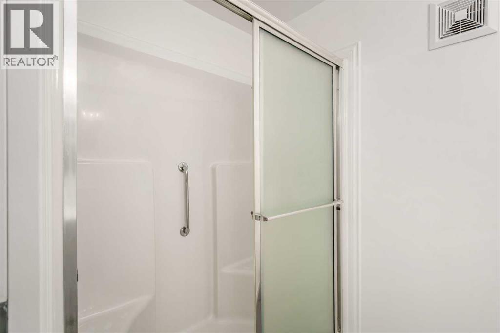 Single Family House Bi-level for Sale in  A Arlington Bay SE Acadia Calgary 