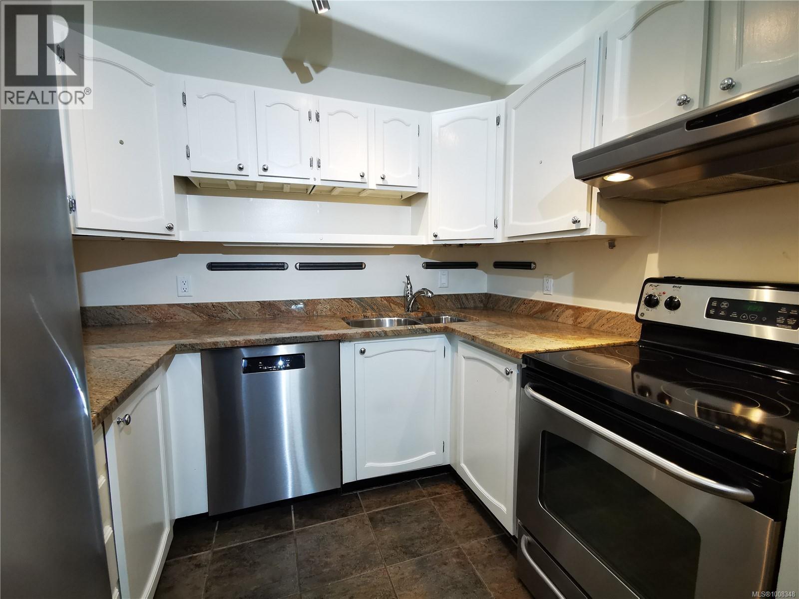 407 10016 Third Street, Sidney