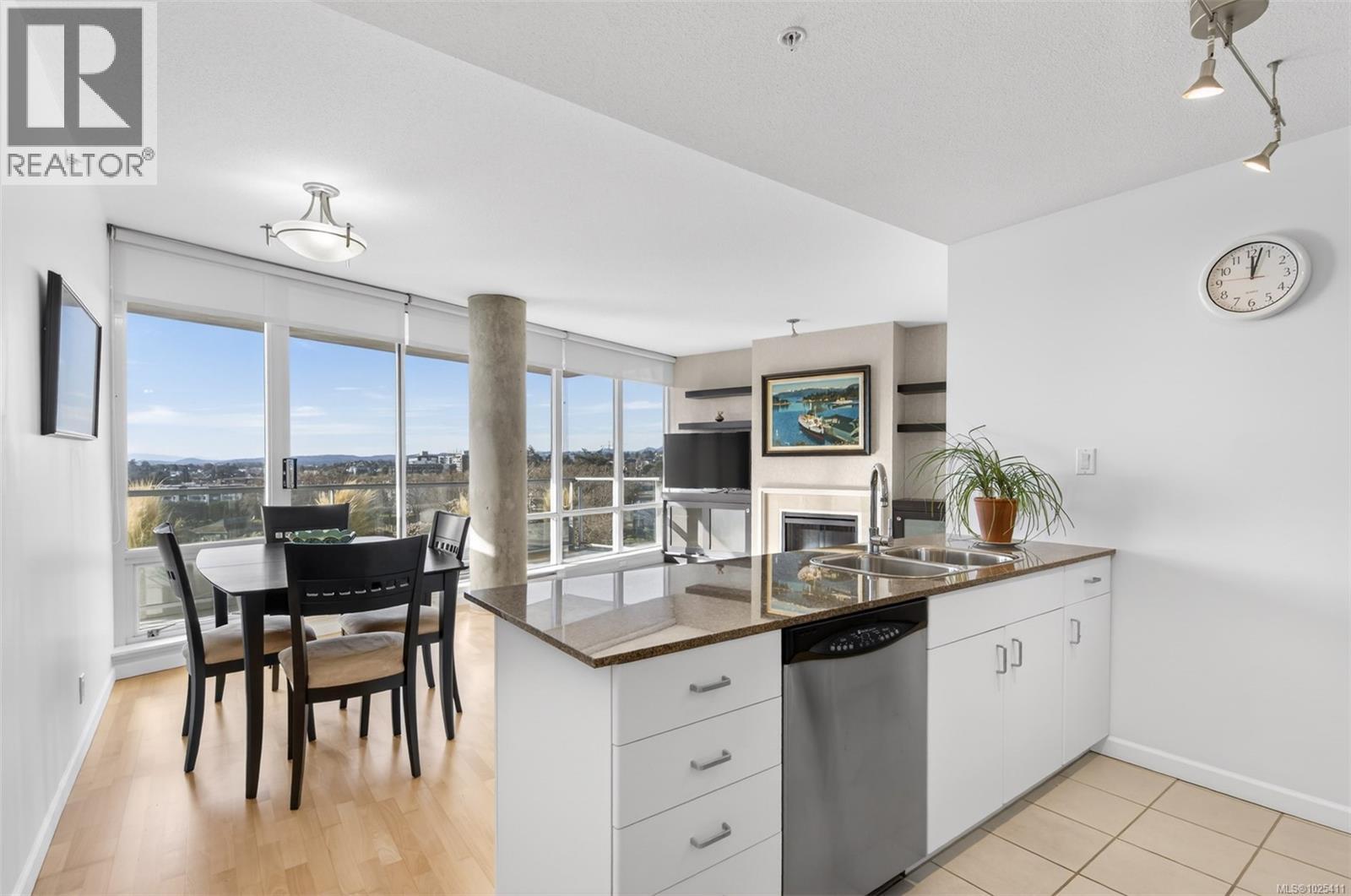 905 160 Wilson Street, Victoria