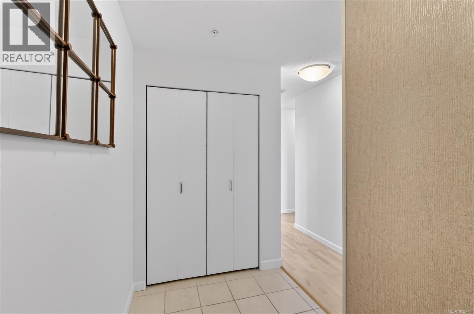 905 160 Wilson Street, Victoria