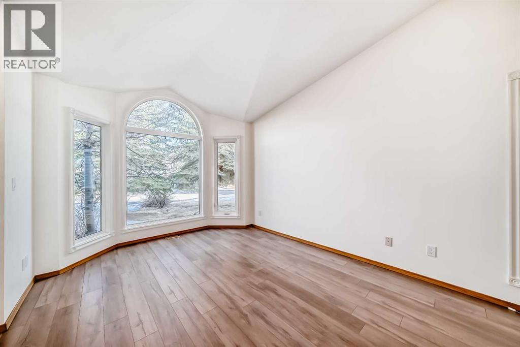 Single Family House for Sale in  Edgepark Way NW Edgemont Calgary 