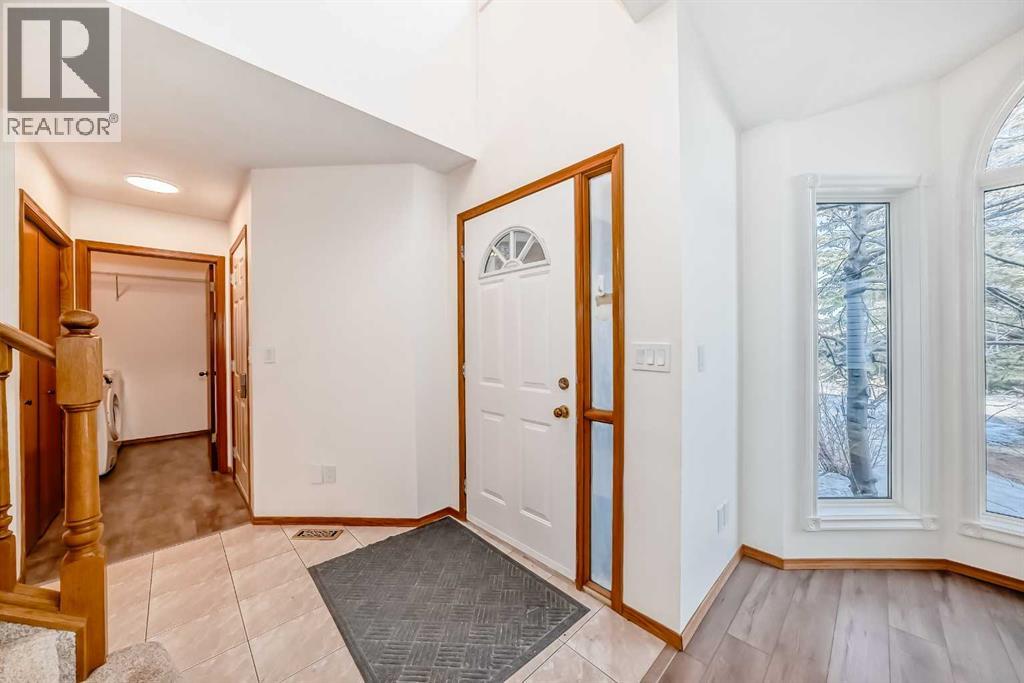 Single Family House for Sale in  Edgepark Way NW Edgemont Calgary 