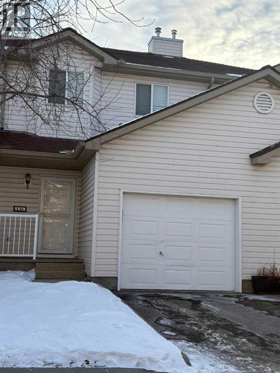 Single Family House for Sale in  Douglas Glen Park SE Douglasdale/Glen Calgary 