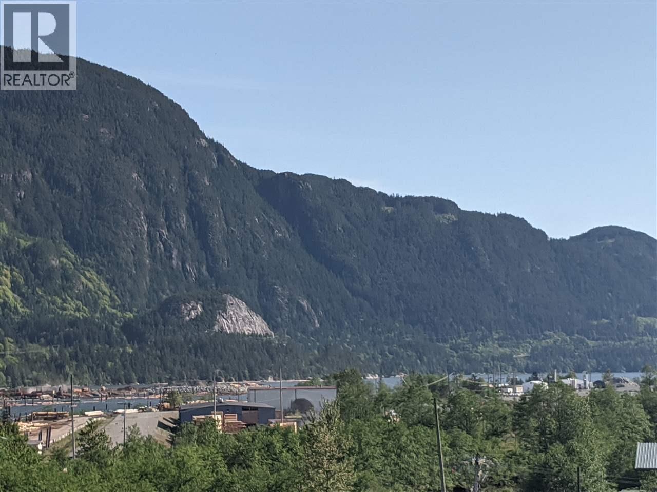602 37881 CLEVELAND AVENUE, Squamish