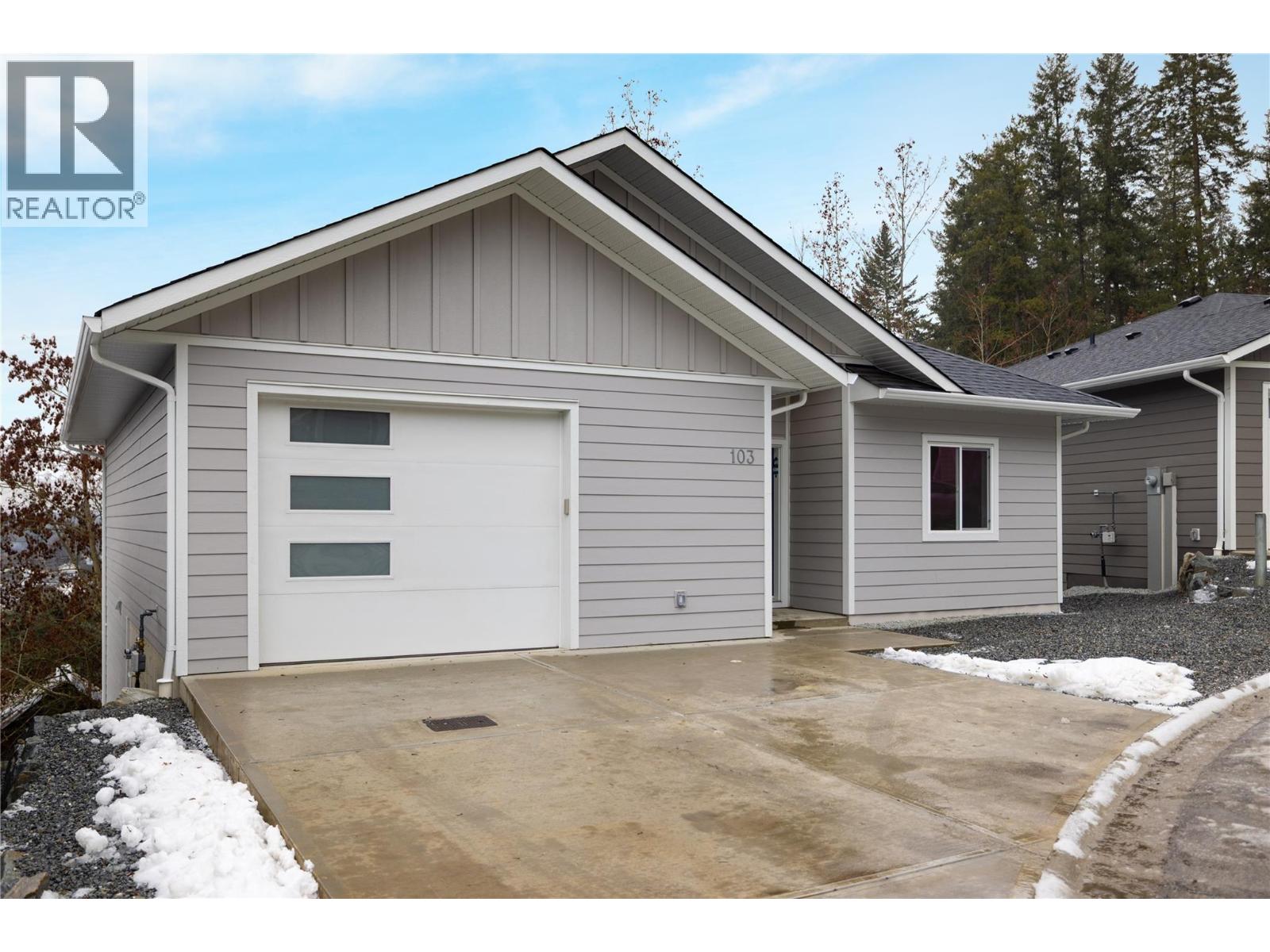 806 Cliff Avenue Unit# 103, Enderby
