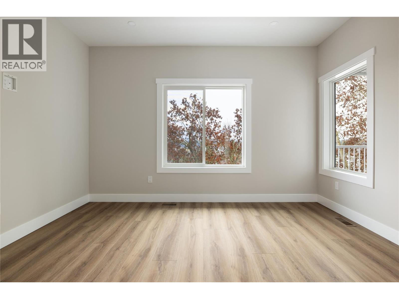 806 Cliff Avenue Unit# 103, Enderby