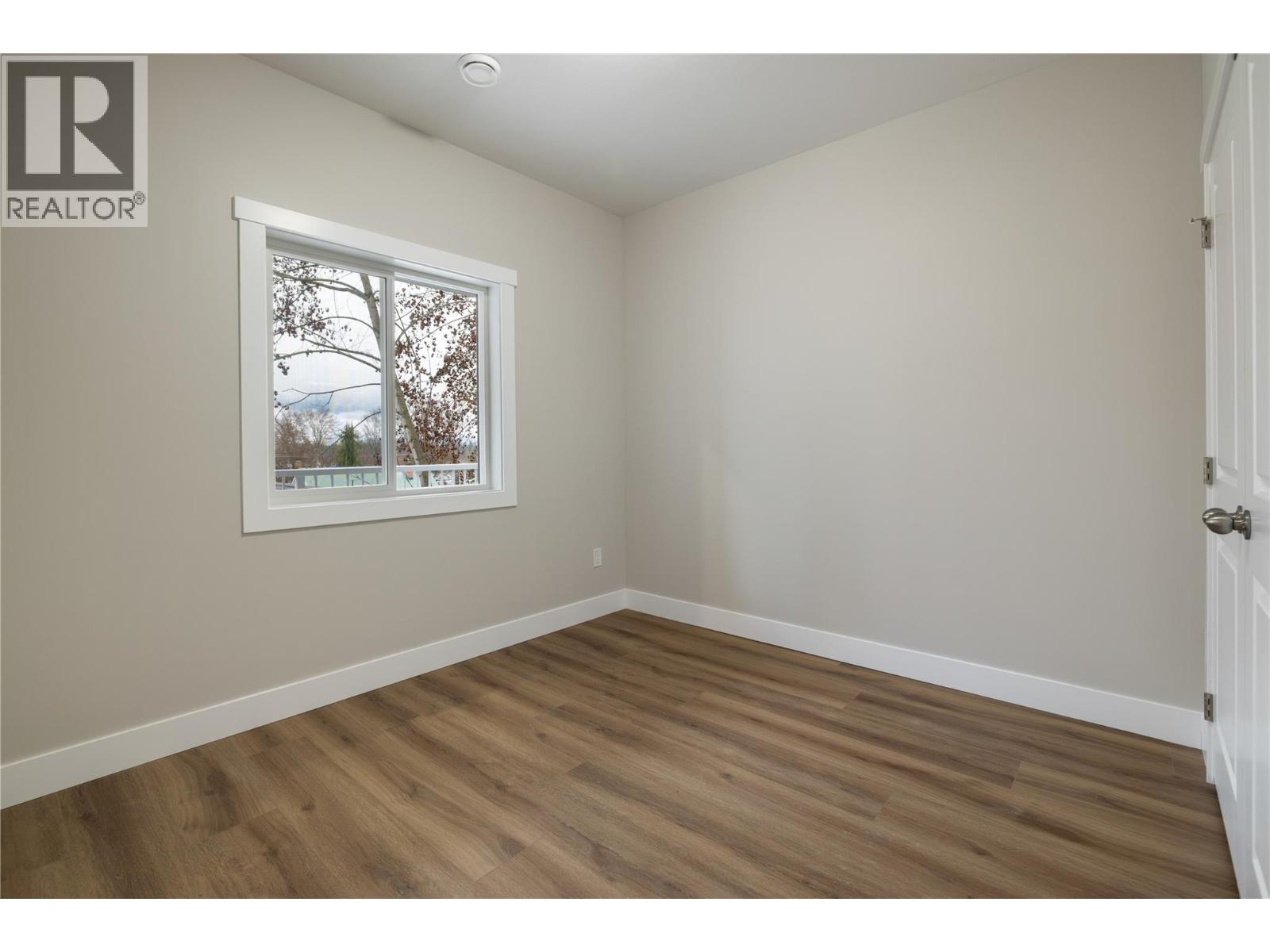 806 Cliff Avenue Unit# 103, Enderby