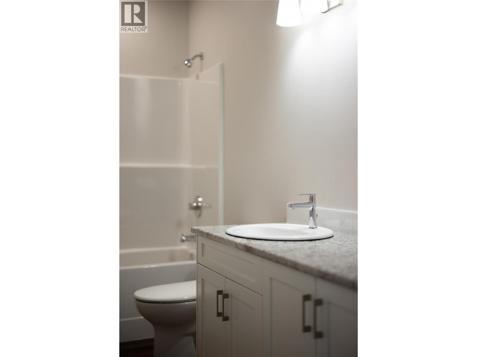 806 Cliff Avenue Unit# 103, Enderby